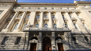 Sorsdöntő lépésre készül a magyar jegybank, mutatjuk a külső hatásokat, amik meghatározhatják a piacokat