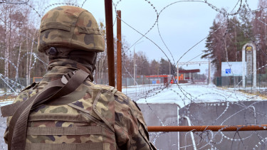 Orosz támadás miatt evakuált két határátkelőt a NATO egyik legerősebb országa