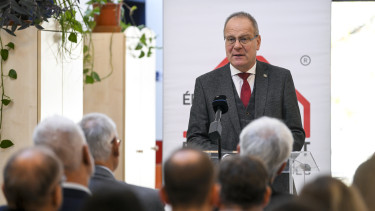 Navracsics Tibor: változtatni kell a szolidaritási adó mechanizmusán, Karácsony Gergely is elmondhatja a javaslatait