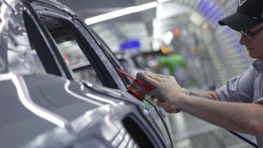 Megérkeztek a friss adatok: nem tud kilábalni a gödörből Európa legfontosabb gazdasága