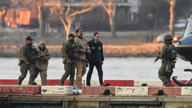 Donald Trump elképesztó katonai akciója: levágták a kígyó fejét, de mire megy ki a játék?