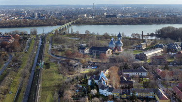 Ab-döntés: nem húzhatják tovább a kármentesítést a környezetszennyező cégek Magyarországon