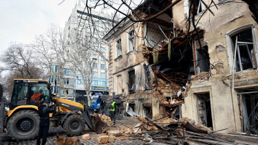 Szétbombázta az orosz hadsereg Odesszát, Leningrádra mért csapást Ukrajna - Csütörtöki híreink az ukrán frontról percről percre 