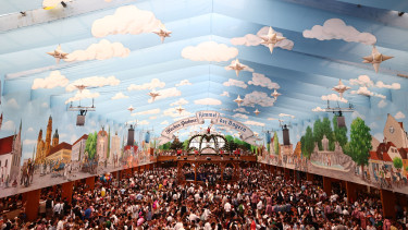 Lángoló lakóház, robbanások, holttest – Az Oktoberfestet is be kellett zárni Münchenben a rendkívüli incidens miatt