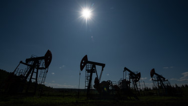 Itt a fordulat, beszakadt az olajár!