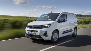 Sietni kell: néhány nap, és vége a 4 millió forintos vállalati elektromos autó vásárlási támogatásnak!