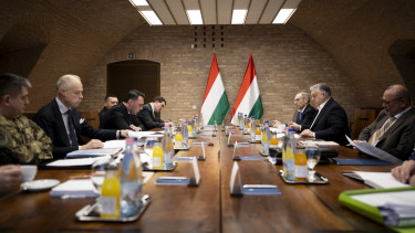 A volt főügyész állítja, Orbán Viktor adott utasítást a titkosszolgálatnak az ukrán konvoj ügyében