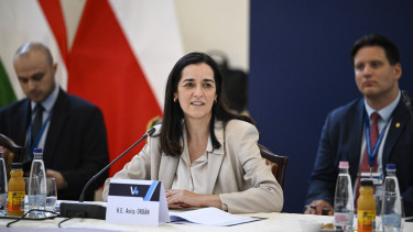 Nagy változások a magyar külügyben: Orbán Anita egy csapásra 37 nagykövetet cserél le