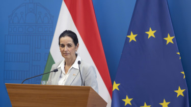 Hétfőn kezdődik a brüsszeli külügyminiszteri találkozó, Orbán Anita részleteket tett közzé a témákról