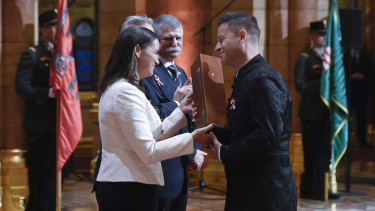 422 millió forintot adtak az adófizetők kilenc operettszövegkönyvért – Ezt tudjuk eddig az Orbán János Dénes-ügyről