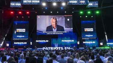 Orbán el akarta foglalni Európát, pár hét alatt végveszélybe került uniós szövetségi rendszere is