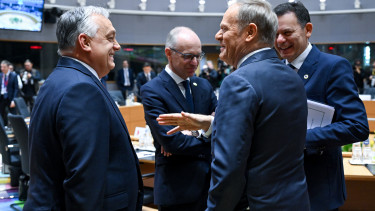 Orbán Viktor és Donald Tusk magyar és lengyel miniszterelnökök