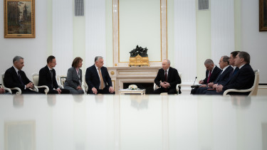 Elárulta a Kreml: a szankcionált orosz cégek kivásárlásáról is tárgyaltak Orbán Viktor moszkvai látogatásán