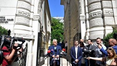 A szálak Orbán Viktorig érhetnek