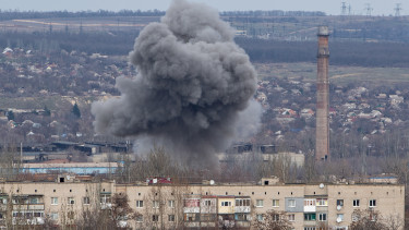 Visszakozott Trump a béketerv kapcsán, szivárogtattak az amerikai-orosz egyeztetésről – Híreink az orosz-ukrán frontról szerdán 