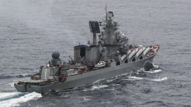 Félelmetes rakétaarzenállal jön az oroszok atommeghajtású csatacirkálója, de könnyű célpont lehet