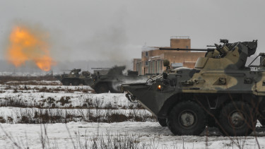 Bemondta az ukrán védelmi miniszter, mikor indulhat nagyobb orosz offenzíva