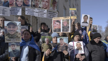 Megegyezett Ukrajna és Oroszország: több száz katona térhetett haza