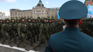Megerősítette Oroszország: egy NATO, EU-tagállam vezetője is megy Putyin parádéjára