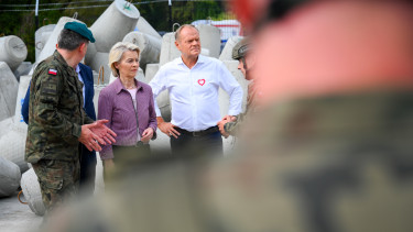 Határzárral kezdhet Kína fullasztásába az EU