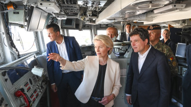 Ursula von der Leyen kezébe veszi a gyeplőt, új direktíva érkezik a források elköltésére