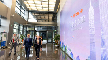 Hiába a brüsszeli temu-vám, semmi sem fogja vissza a kínai áruáramlást