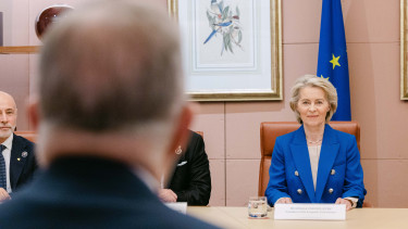 Ursula von der Leyen éjjel még egy szövetségest láncolt az EU-hoz