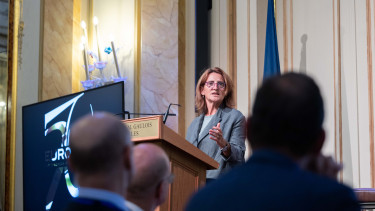 Ribera: fizessenek az olajcégek