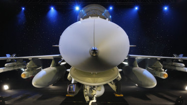 Eddig nem ismert, új részletek kerültek elő a hatalmas légicsatáról: hullottak az F-16-os vadászgépek