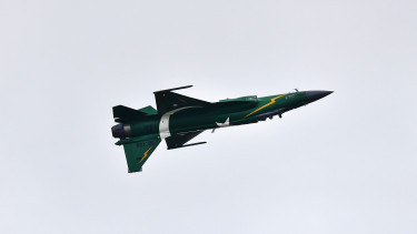 Kiszivárgott a titkos paktum: az atomhatalom katonáinak ezrei és JF-17-es vadászgépei bukkantak fel a monarchiában