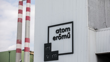Hőhullám: a meleg Duna miatt visszafogják Paks teljesítményét