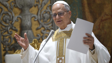 Megkongatta a vészharangot a pápa, megkezdődött az emberi lét értelmének hanyatlása
