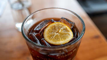 Felülmúlta a várakozásokat, de mégis visszavágta előrejelzését a Pepsi