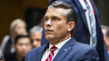 Nincsenek hájpacnik, transzik, szakállasok! – Előadta Trump minisztere, milyen sereget épít, de azért akadt pár bejelentés is