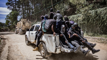 Csád több száz katonát küld a káoszba süllyedt szigetország segítségére – Indul az ENSZ missziója