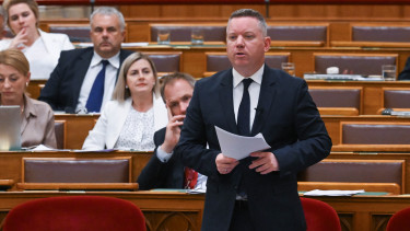 Rendkívüli bejelentés: azonnal felbontotta a kormány a 150 milliárdos szerződést