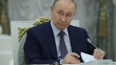 Kész a békejavaslat: hamarosan Putyin asztalára kerül Trump legújabb ötlete