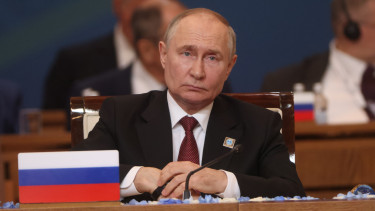 Nyíltan elismerte Amerika: igaz a hír, Putyin végig segítette Irán háborúját