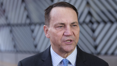 Cáfolja a magyar kormány állítását a NATO-hatalom vezetője: bizottságot küldene a Barátság kőolajvezetékhez