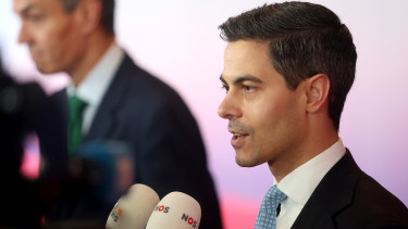 Gondolkozik a nyugat-európai állam: megvan, melyik távoli országba szállíthatják az elutasított menedékkérőket