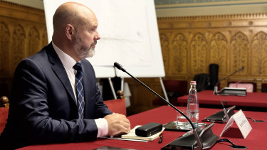 Sárvári Nicholas: nem elég azokat a korrupciós ügyeket vizsgálni, amikről már beszélünk