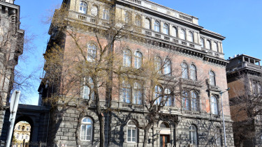 Új kapuk nyílnak a magyar orvostanhallgatók előtt: nyugati klinikán folytatódik a képzés