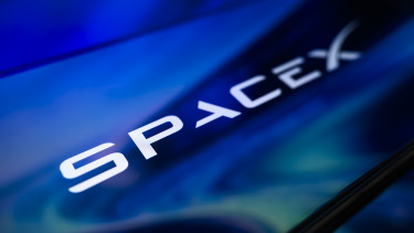 Akciós a SpaceX, már csak 1800 milliárd dollárt érhet