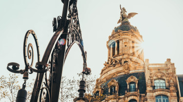 Adócsapda leselkedik a magyar családokra: a külföldre költözött gyerekek miatt úszhat el az örökség egy része