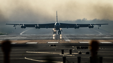 Mérföldkőhöz érkezett az amerikai légierő: az új fejlesztéssel még évtizedekig maradhatnak a legendás B-52-es stratégiai bombázók