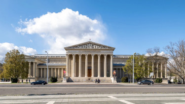Harminc múzeumnak adja át kortárs műgyűjteményét a Magyar Nemzeti Bank