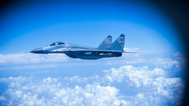 Különös fegyver bukkant fel Magyarország szomszédjában: a keleti nagyhatalom LS-6 siklóbombákkal látta el a  MiG-29-eseket