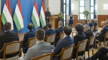 Kiderült, hogyan ámították Szijjártóék a nemzetközi közeget