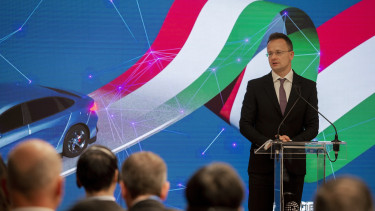 Előkerült a nemzetbiztonsági kockázatok miatt vizsgált Szijjártó Péter