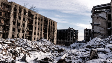 Orosz zászló lobog a legendás T-34-es fölött, Putyin megkapta a győzelmi jelentést – Elesett a donyecki védőbástya?